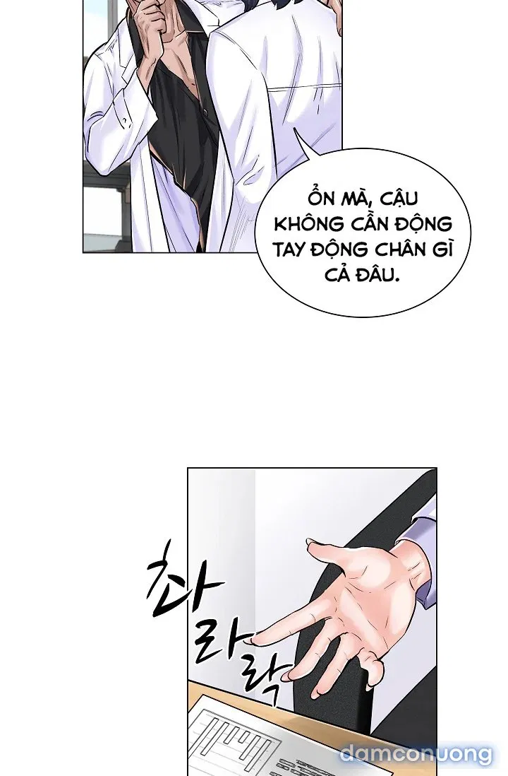 Cô Bác Sĩ Nguy Hiểm 