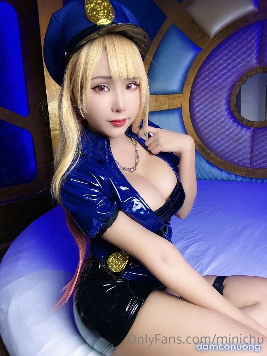 Hình Cosplay 