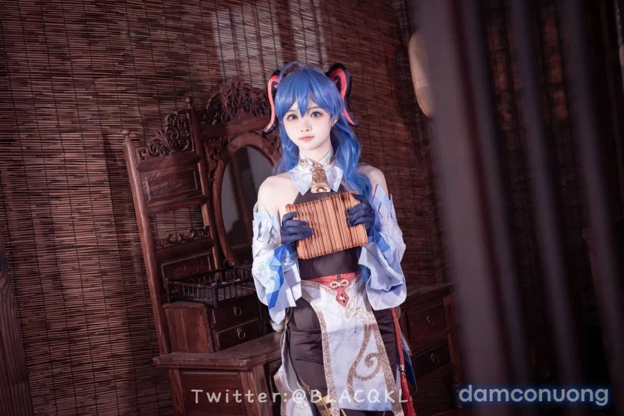 Hình Cosplay 