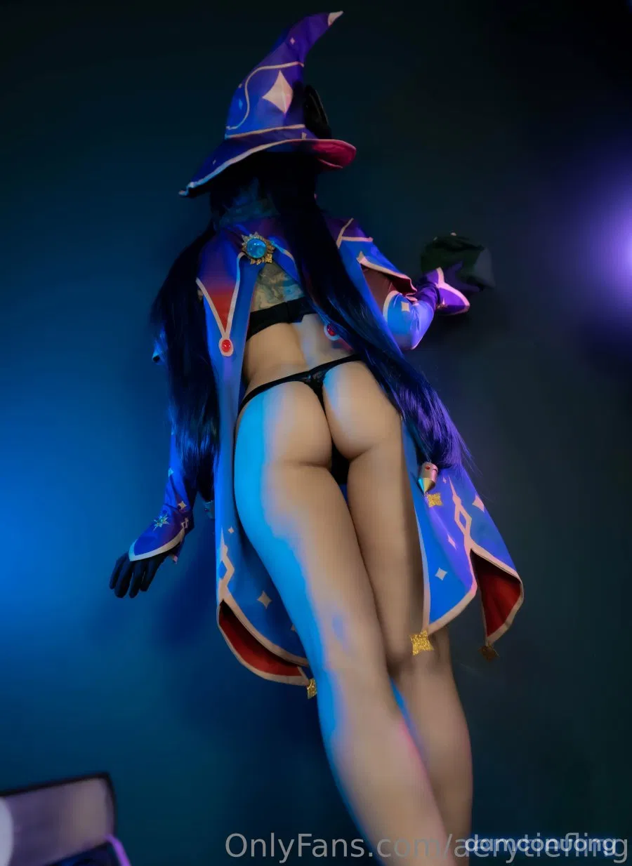 Hình Cosplay 