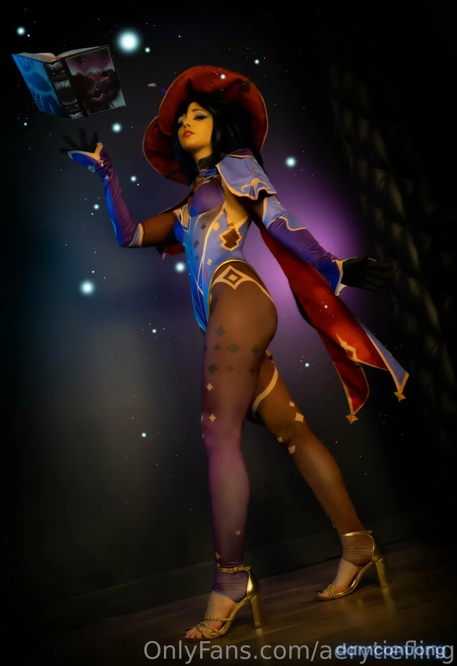 Hình Cosplay 