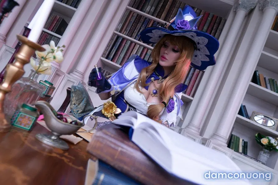 Hình Cosplay 