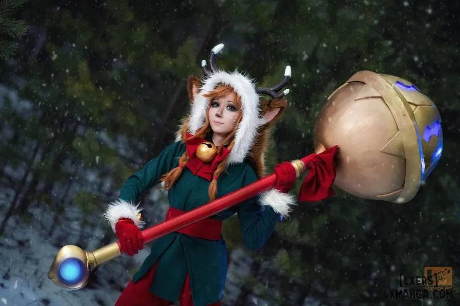 Hình Cosplay 
