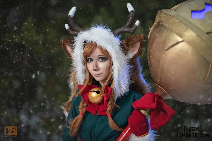 Hình Cosplay 