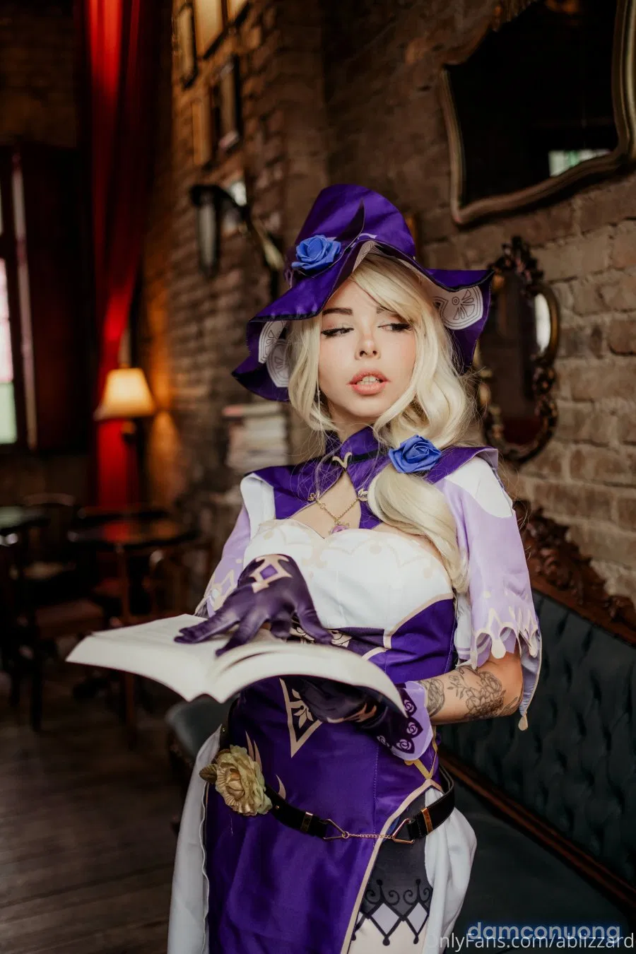 Hình Cosplay 