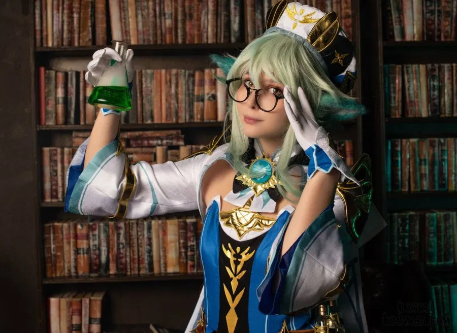 Hình Cosplay 