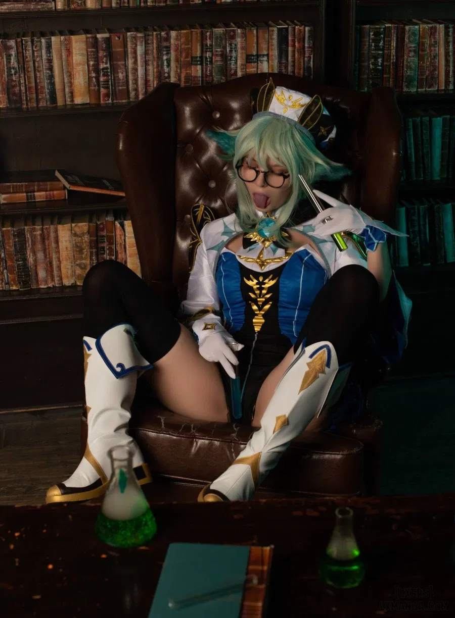Hình Cosplay 