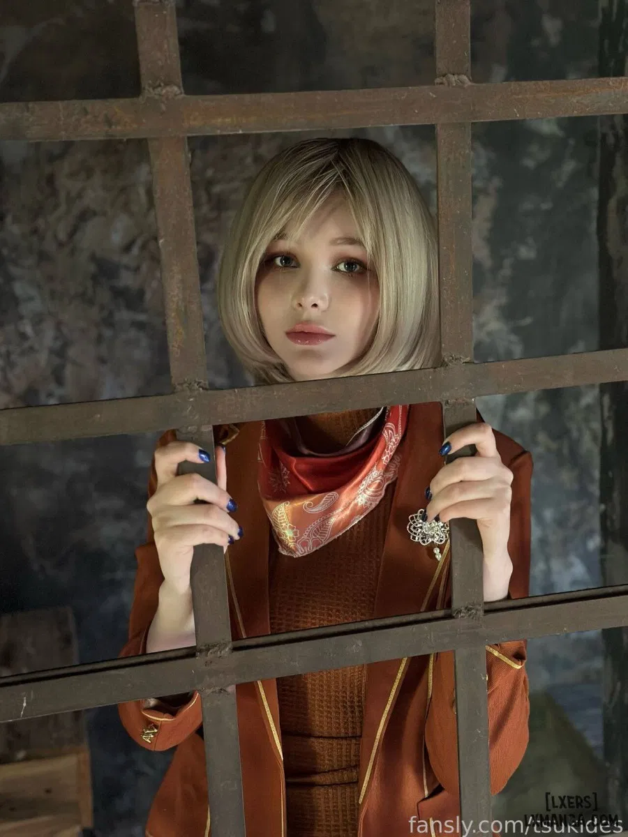 Hình Cosplay 
