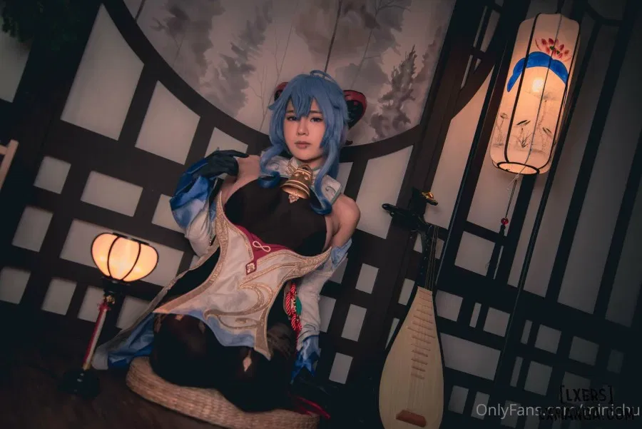 Hình Cosplay 