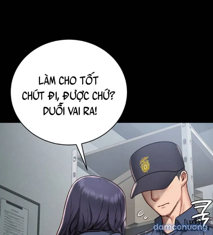 Bông hoa trong tù 