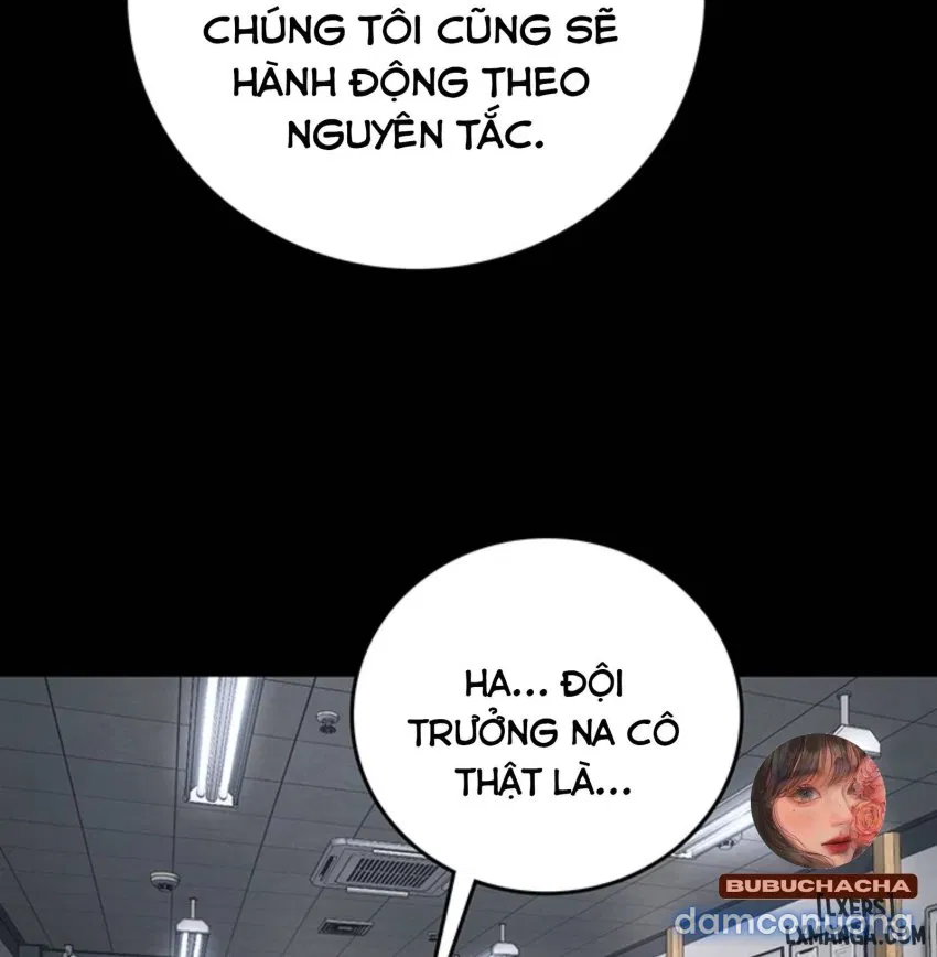Bông hoa trong tù 