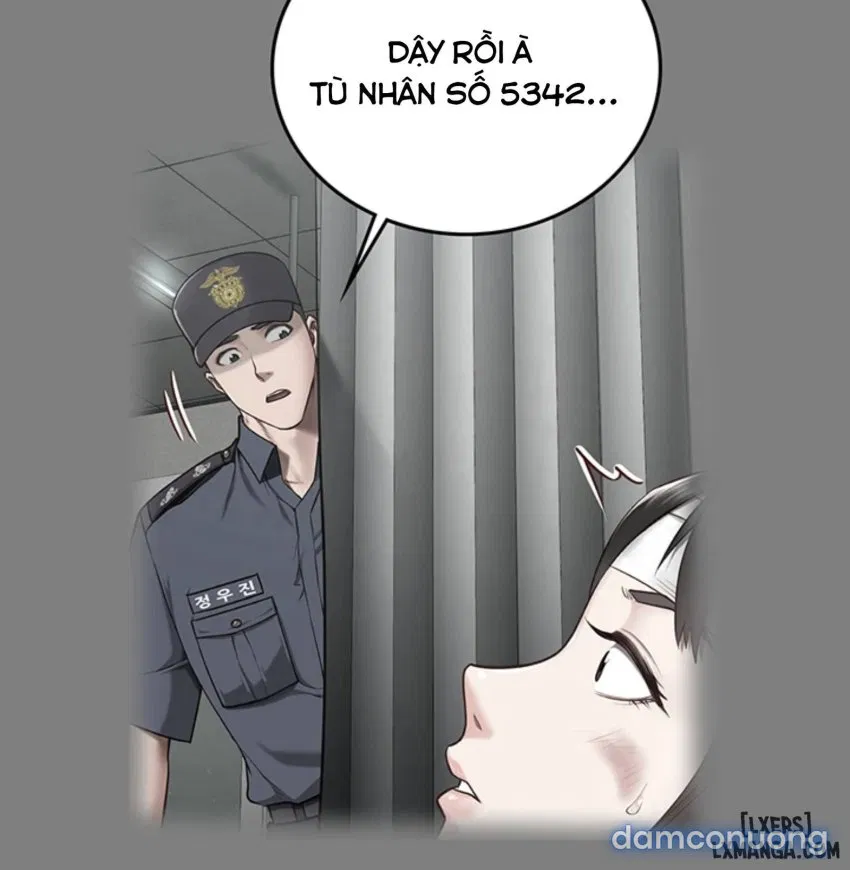Bông hoa trong tù 